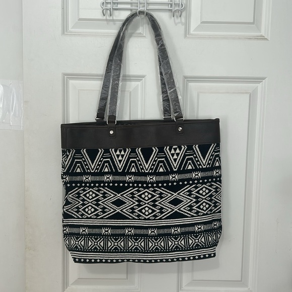 Thirty-One Rio Weave Reversible Geometric Tote NWT black brown white - Picture 1 of 7